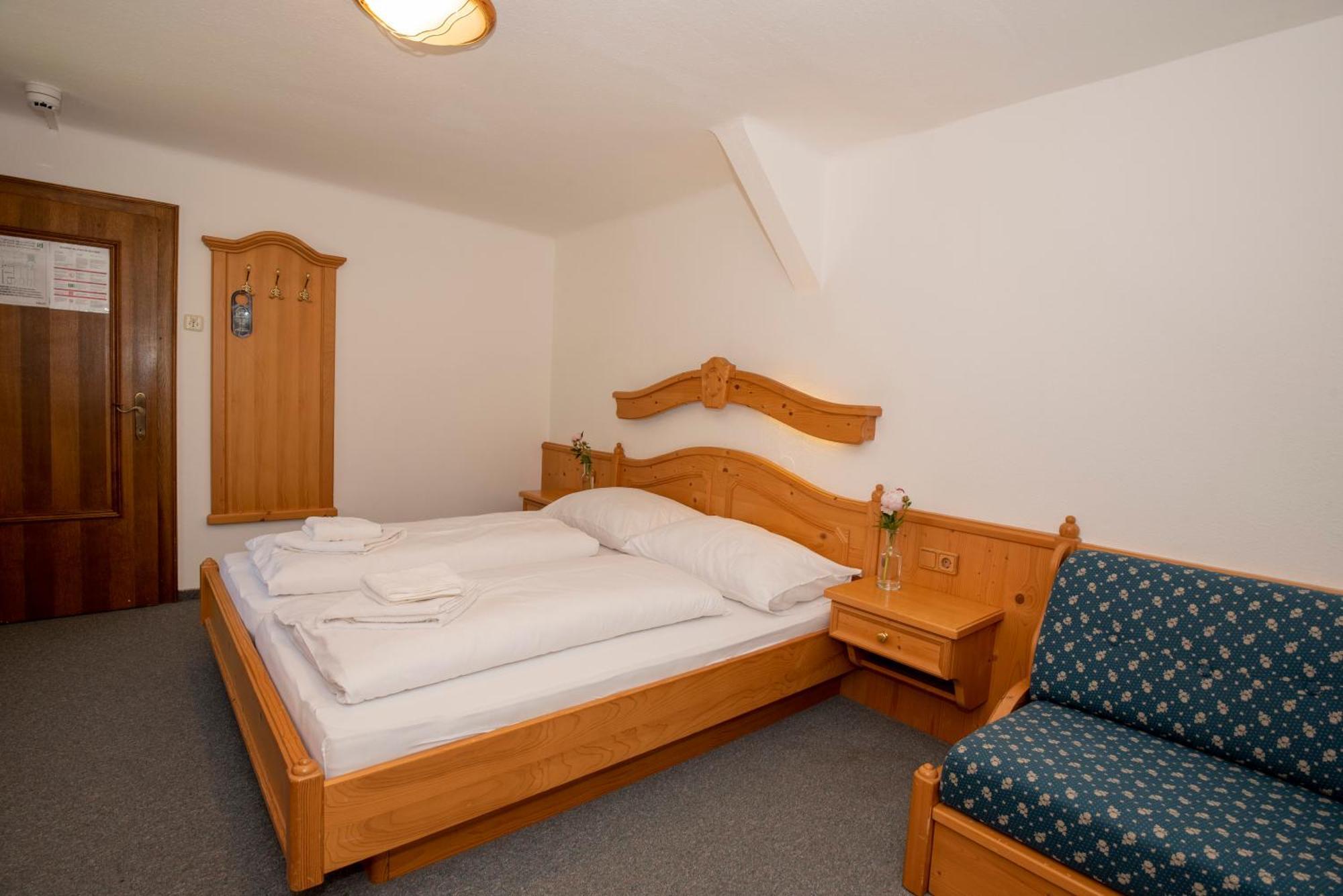 Tauplitzalm Hotel Alpen Arnika מראה חיצוני תמונה