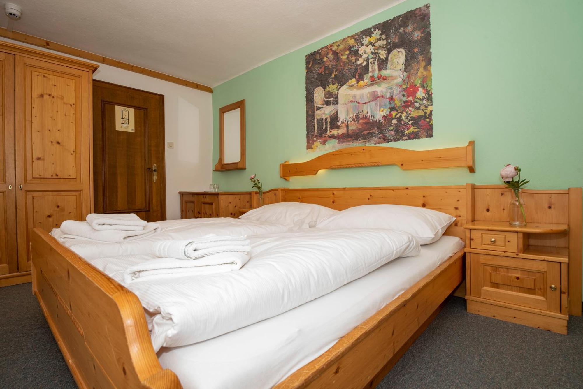 Tauplitzalm Hotel Alpen Arnika מראה חיצוני תמונה